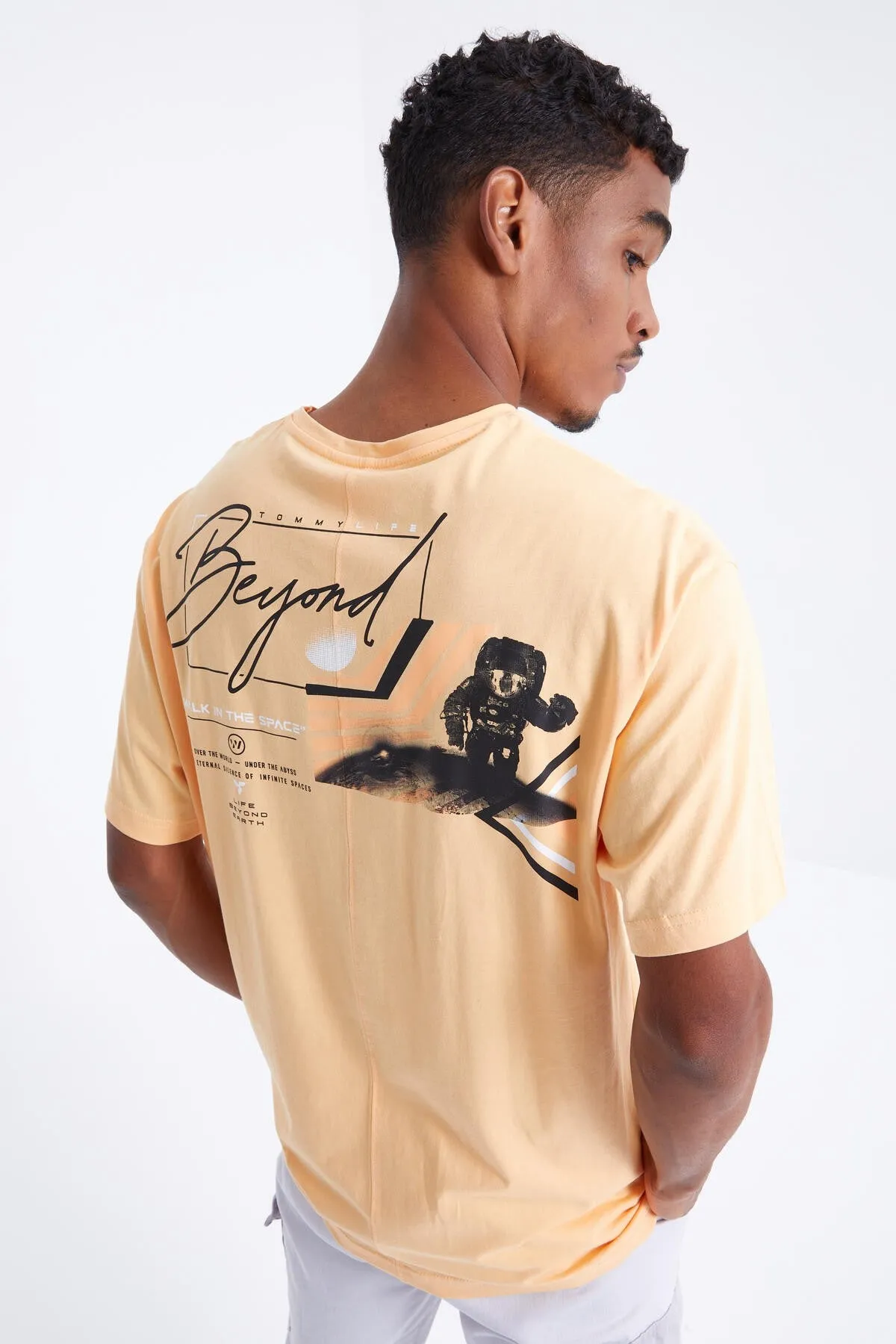 baski detayli o yaka erkek oversize t-shirt - 88099