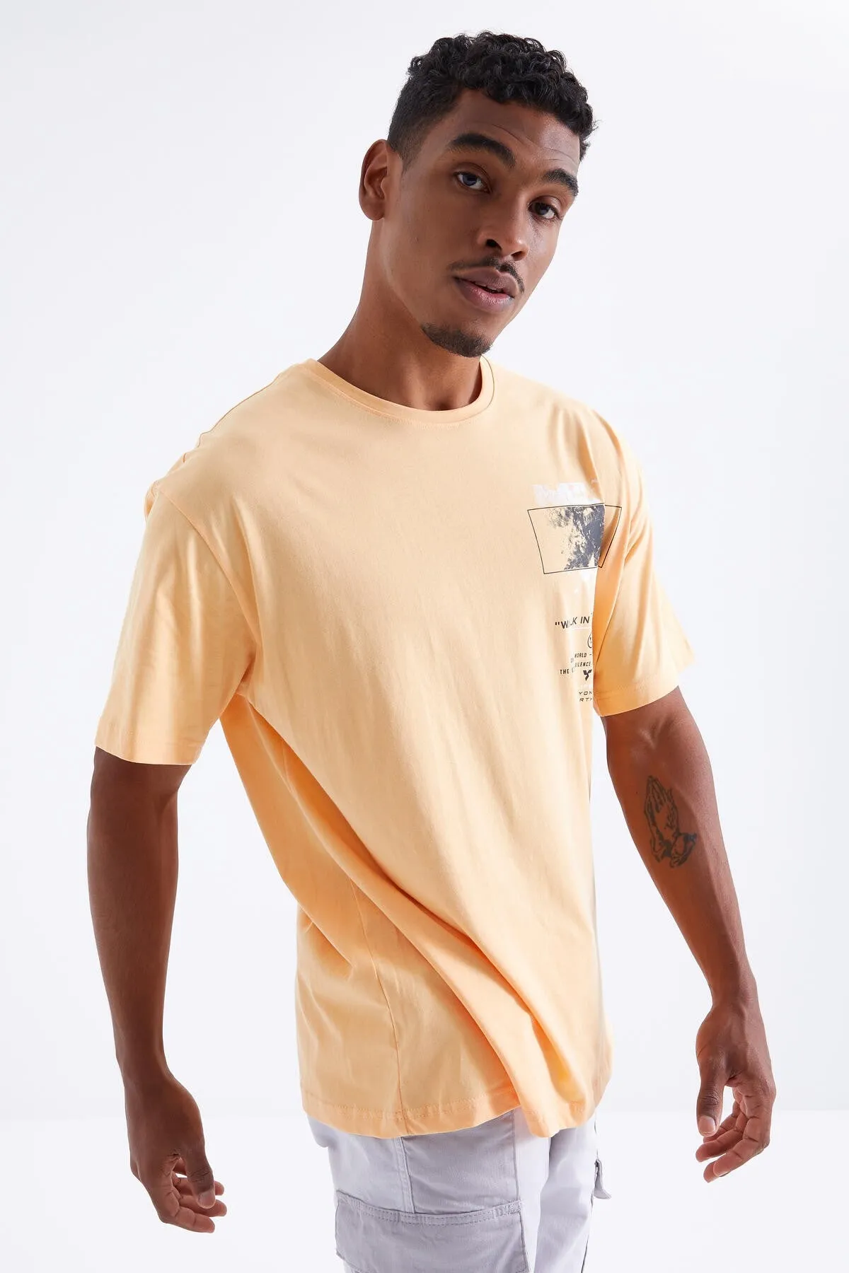 baski detayli o yaka erkek oversize t-shirt - 88099