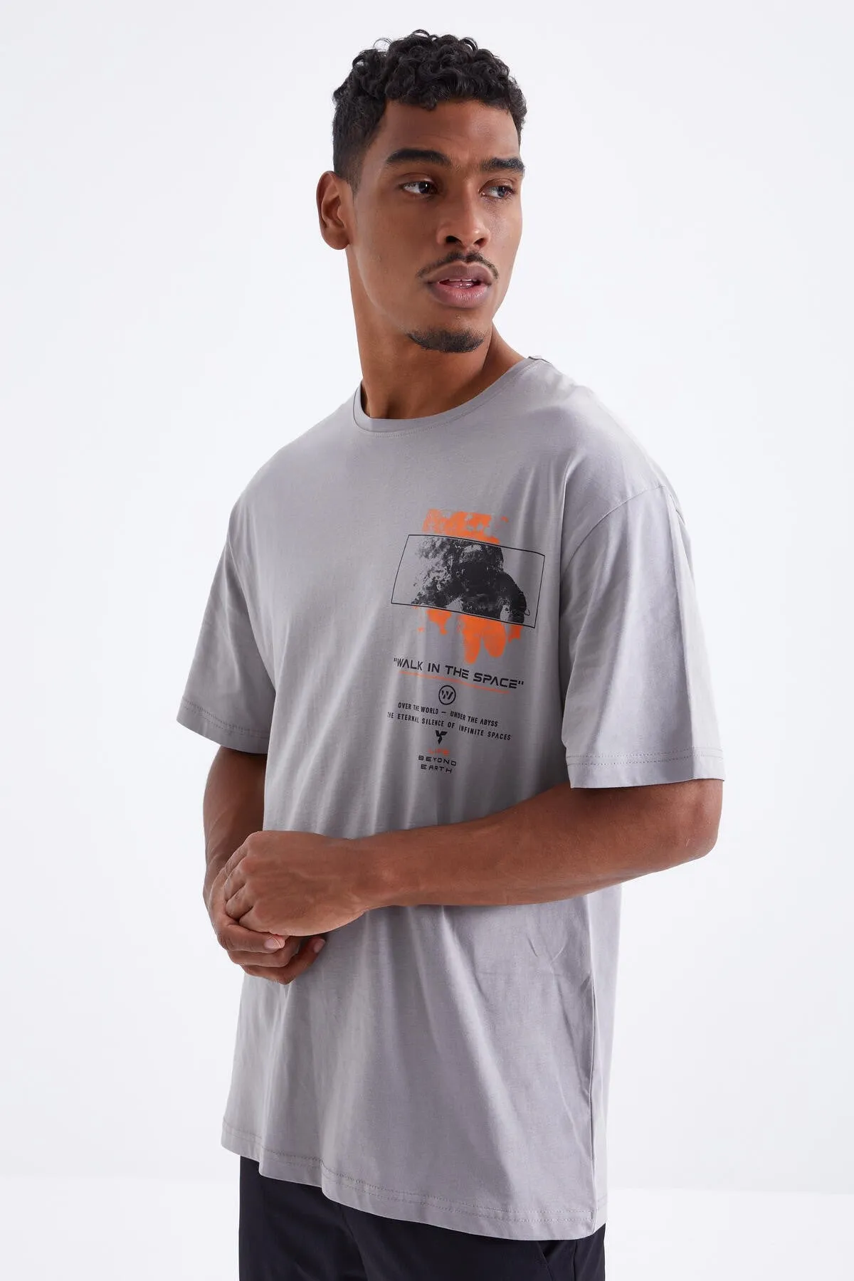 baski detayli o yaka erkek oversize t-shirt - 88099