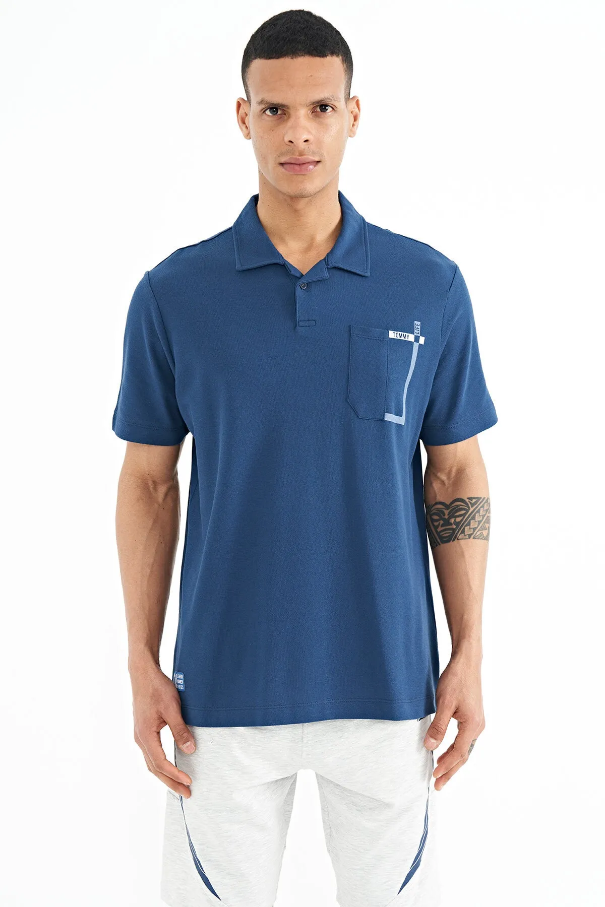 cep detayli baskili standart kalip polo yaka erkek t-shirt - 88241