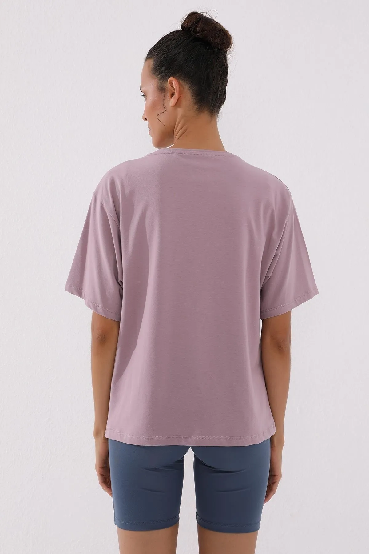 deforme yazi baskili o yaka oversize kadin t-shirt - 97139