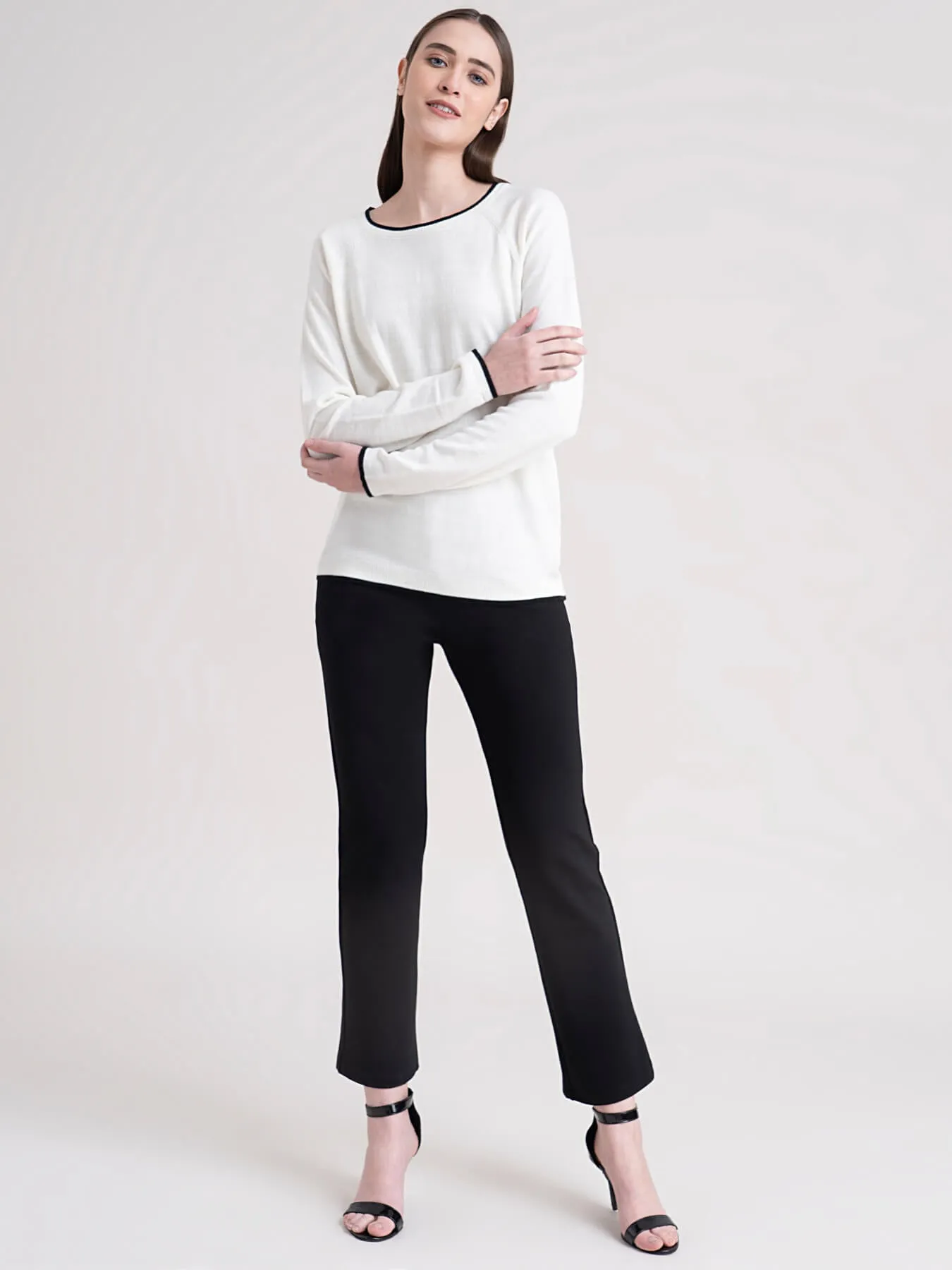 Raglan Sleeve Colour Block Sweater - White And Black
