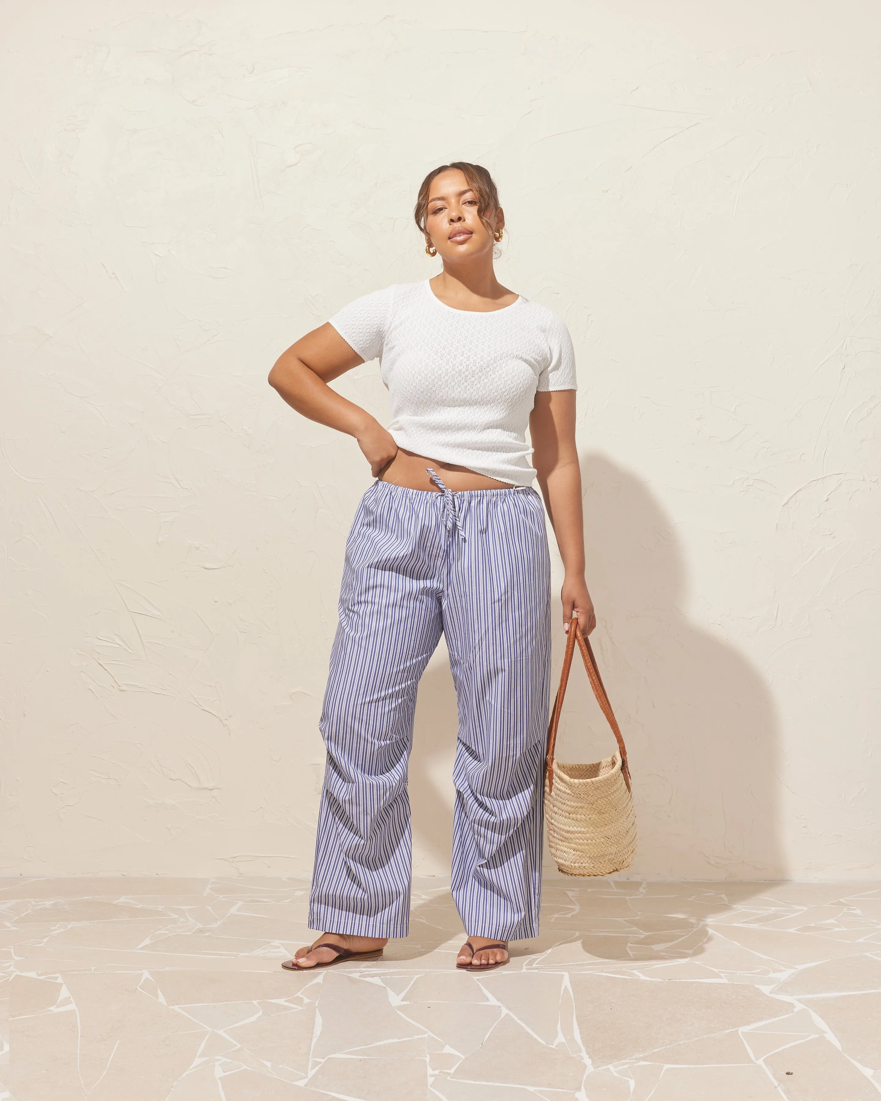 RELAXE TUCK PANT NAVY STRIPE