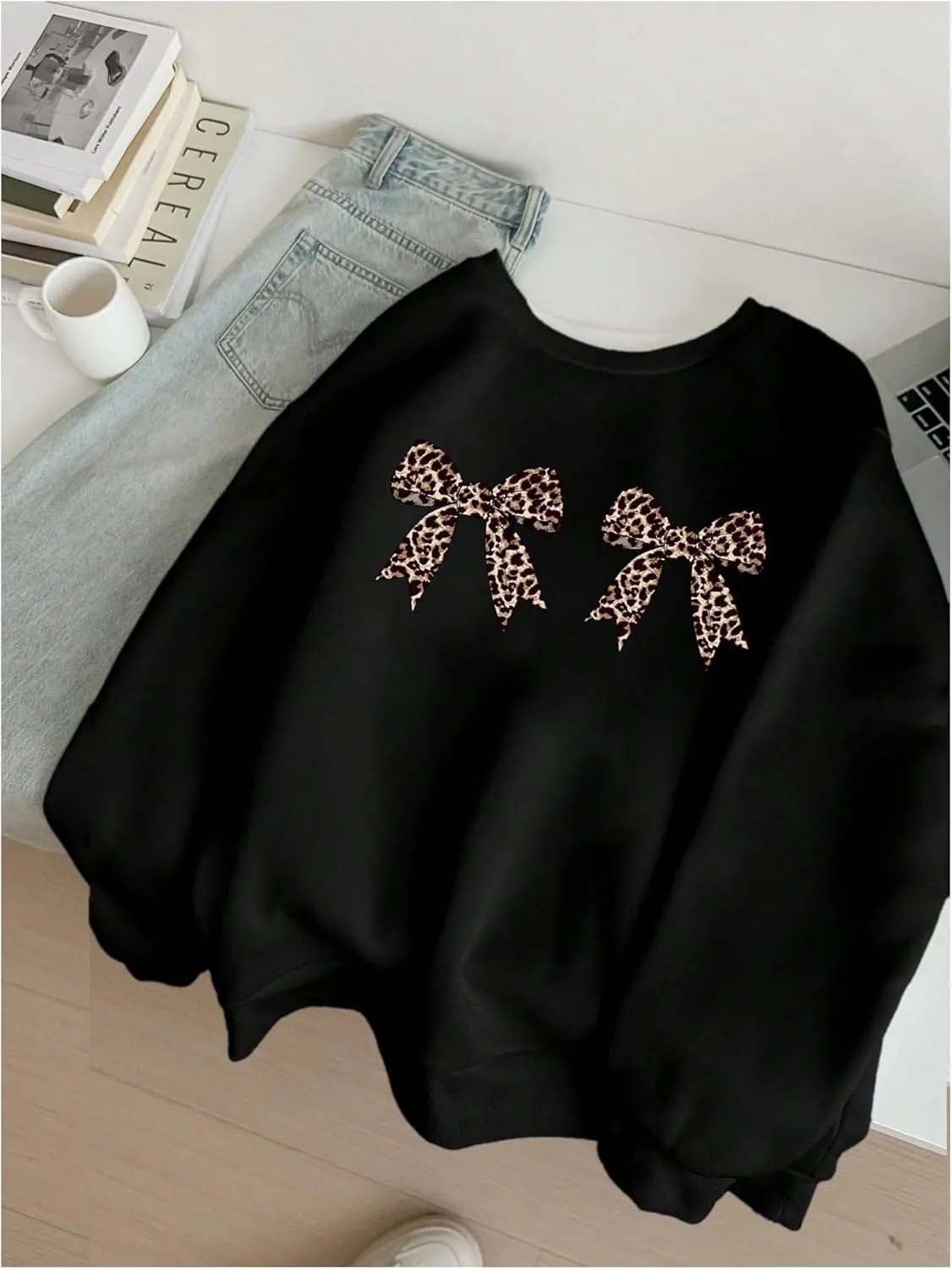 Women's Y2K Leopard Bow Graphic Crew Neck Sweatshirts Drop Shoulder Long Sleeve Pullover Top